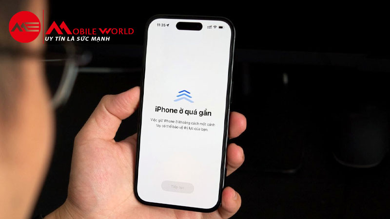 Thiết lập v&agrave; sử dụng khoảng c&aacute;ch m&agrave;n h&igrave;nh trong iOS 17